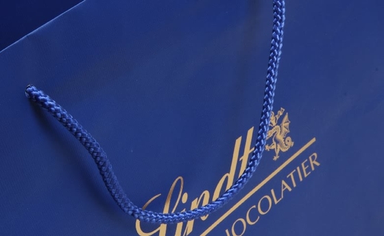 C1S C2S Glänzend beschichtete, personalisierte Papiertüten Meerblau Papiertüten zum Einkaufen von Kleidungsstücken