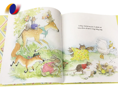 Vollfarbiger englischer pädagogischer Kinderbuchdruck Benutzerdefinierter Kinderbuchdruckservice
