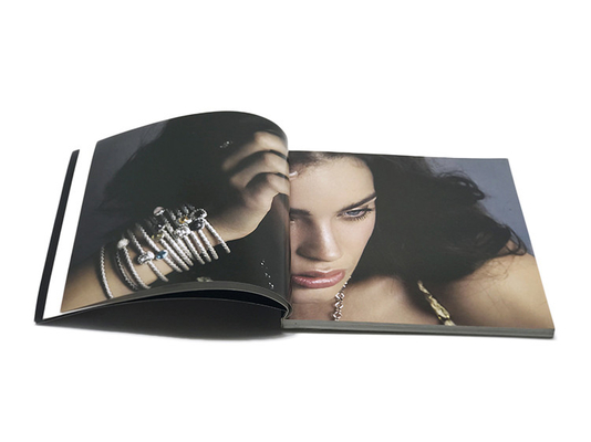 Pantone Color Glossy Magazindruck A3 A4 A5 Fotobuch für Erwachsene