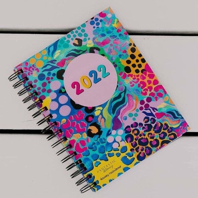 Kundenspezifisches gewundenes Notizbuch, das stationären Notizblock Kawaii Kraftpapier druckt