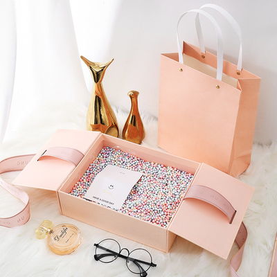 4C 6C Vollfarbiger starrer Karton Pink Cosmetc Geschenkbox mit Band